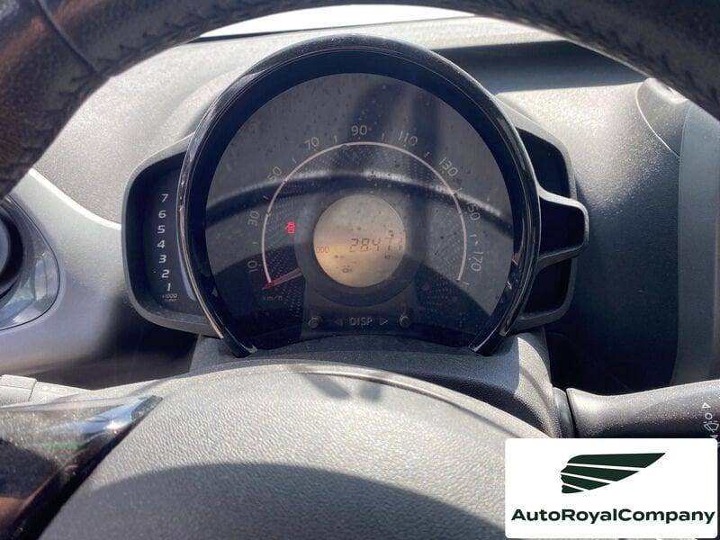 Toyota Aygo Connect 1.0 VVT-i 72 CV 5 porte x-fun