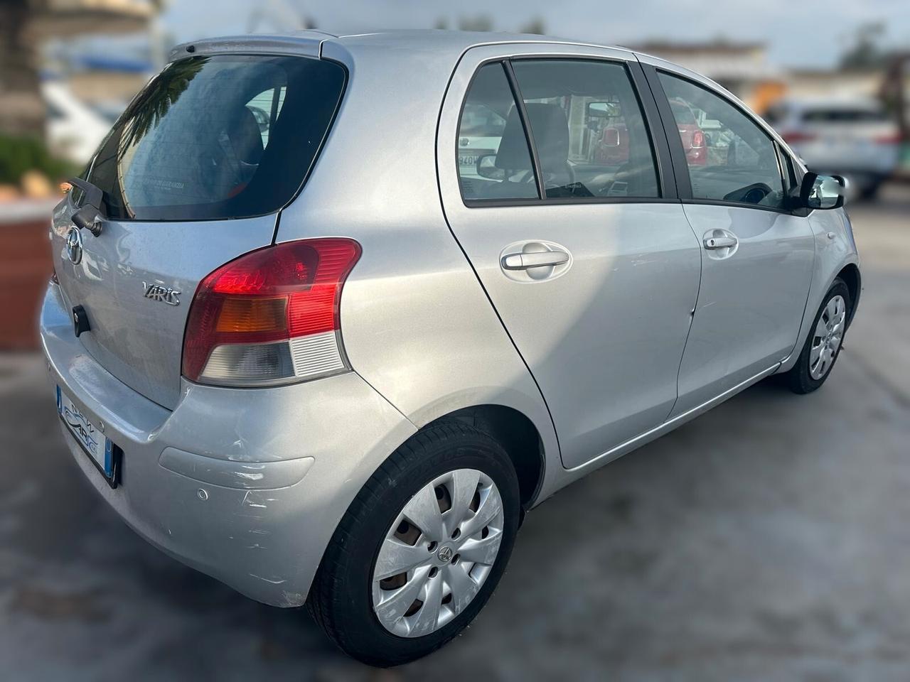 Toyota Yaris 1.4 D-4D 5 porte Sol