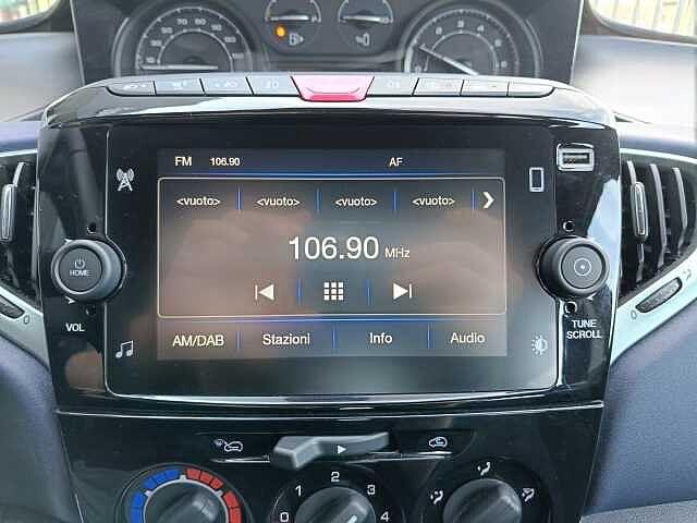 Lancia Ypsilon 1.0 Hybrid 69cv PLATINO AZIENDALE