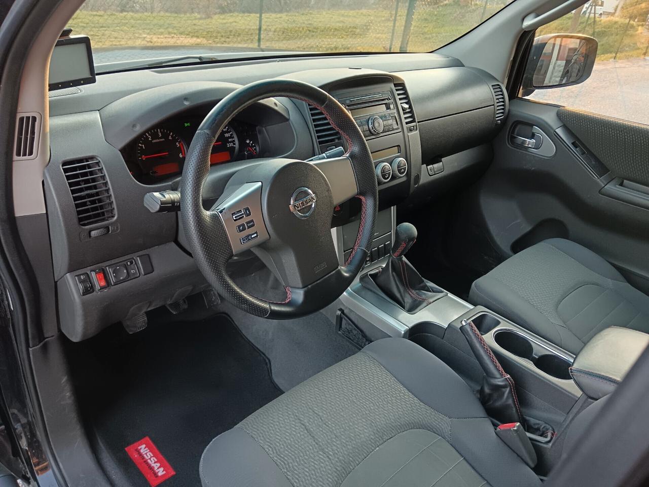 Nissan Navara 2.5 190CV GANCIO RETROCAMERA