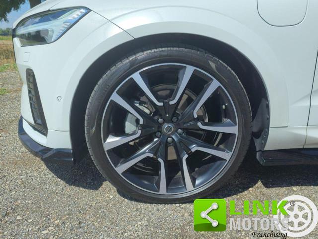 VOLVO XC60 T6 Recharge Plug-in Hybrid AWD Ultimate Dark