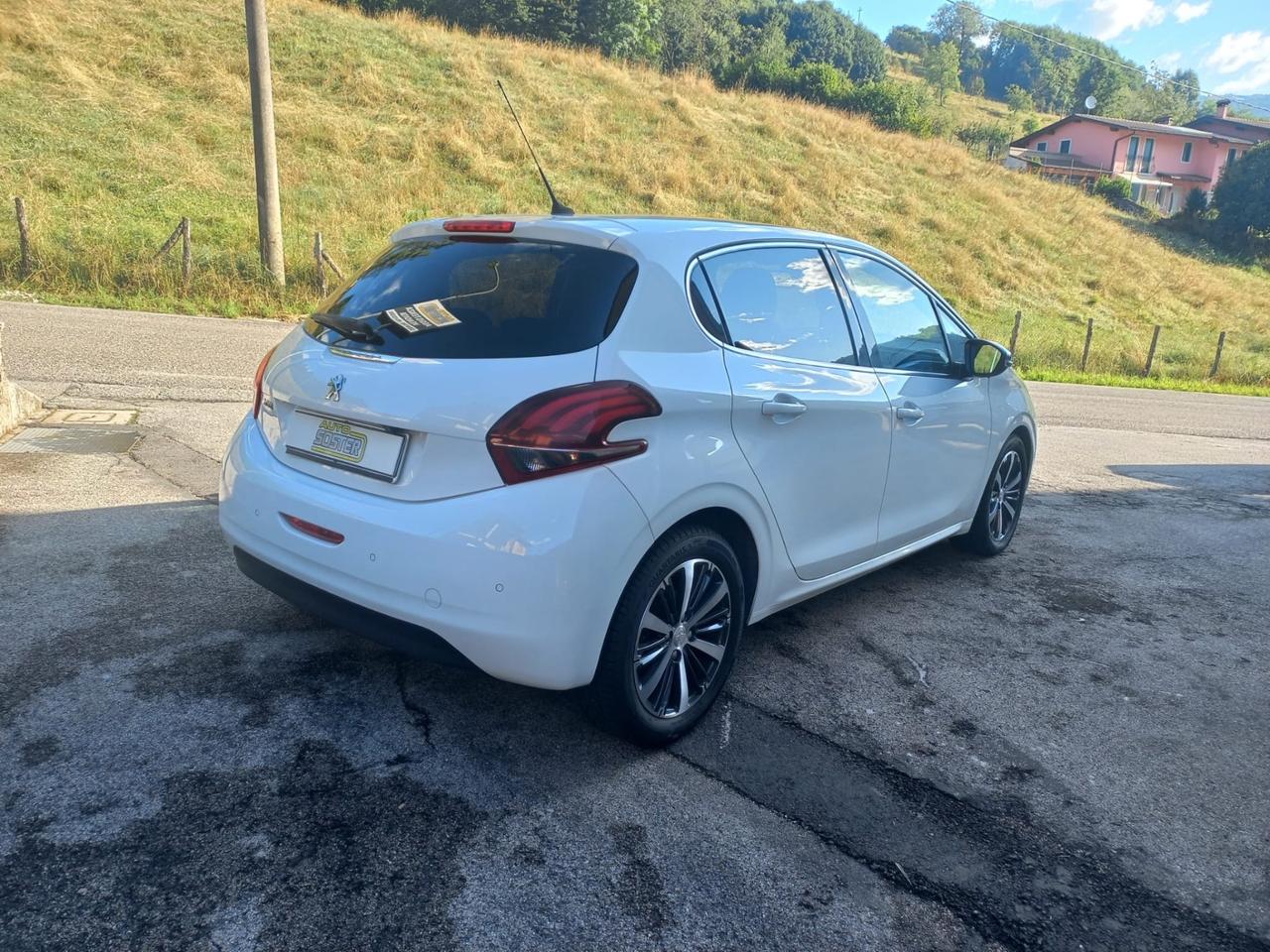 Peugeot 208 GPL + Cambio automatico