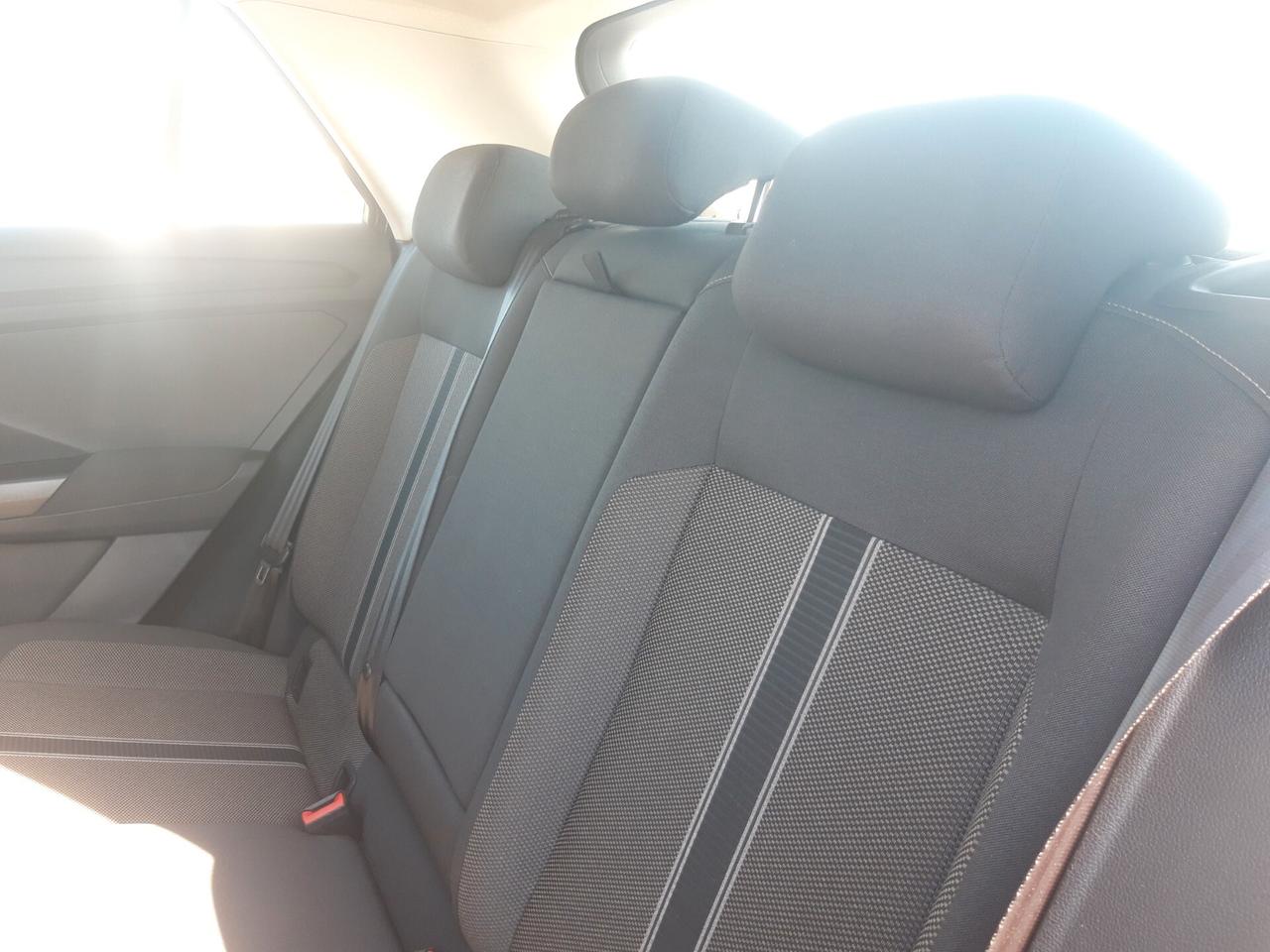 Volkswagen T-Roc 1.0 TSI Business BlueMotion Technology