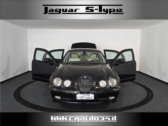 Jaguar S-Type 3.0 V6 Executive maual