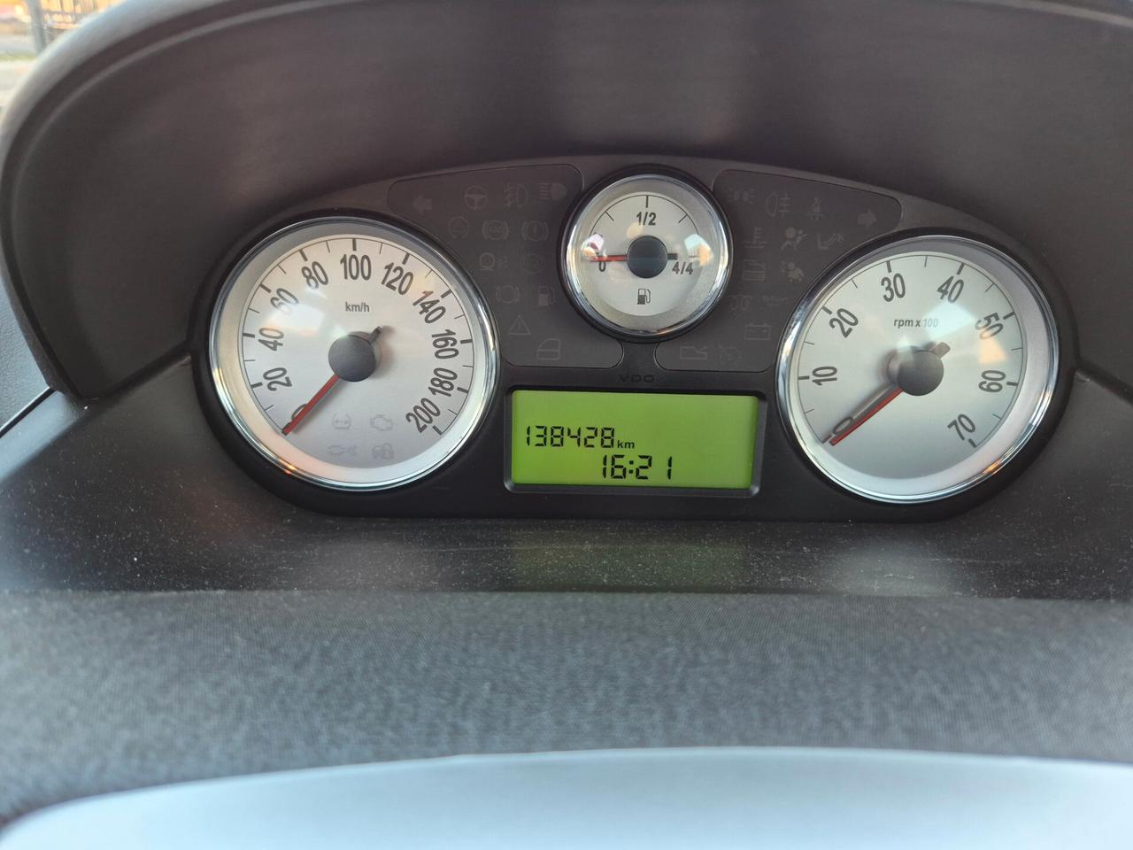 Lancia Ypsilon 1.2 69 CV Unyca