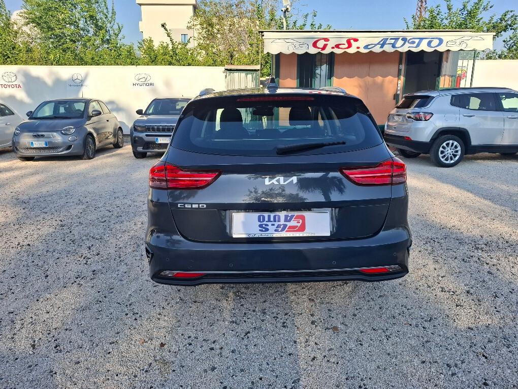 Kia Ceed 1.6 CRDi 136 CV MHEV DCT SW Business