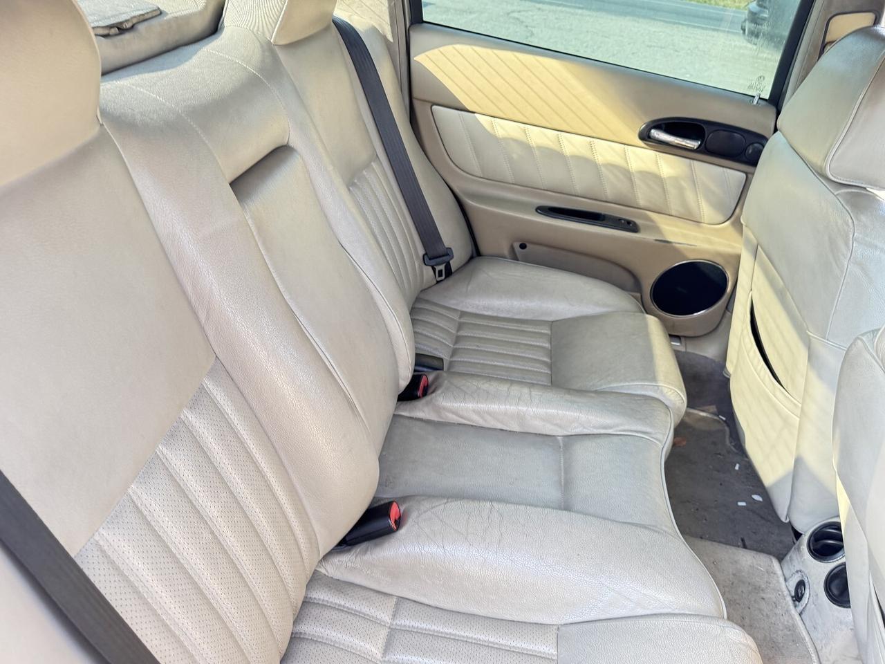 ALFA 166 2serie 2.4 JTD m-JET 20V distinct