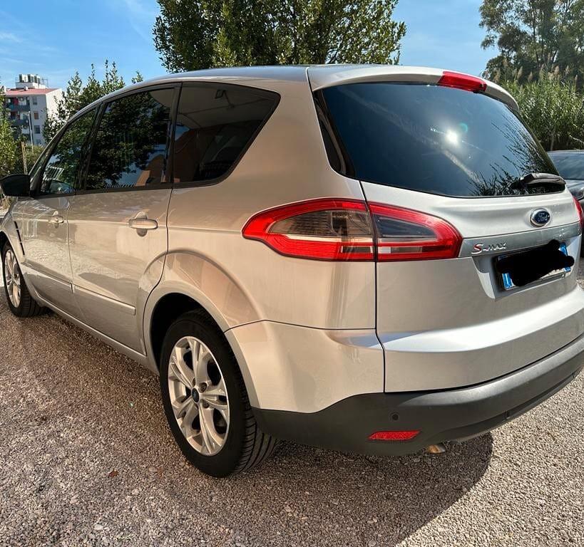Ford S-Max 2.0 TDCi 140CV Powershift Nav Edition