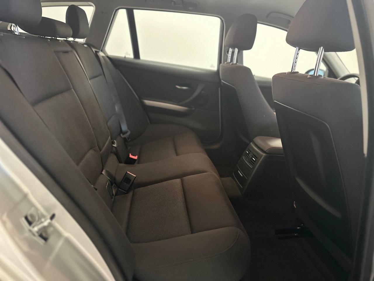 Bmw 320 320d cat Touring Attiva