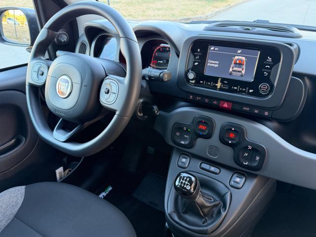 FIAT Panda 1.0 HYBRID CITY LIFE+CLIMATRONIC+SCHERMO+5POSTI