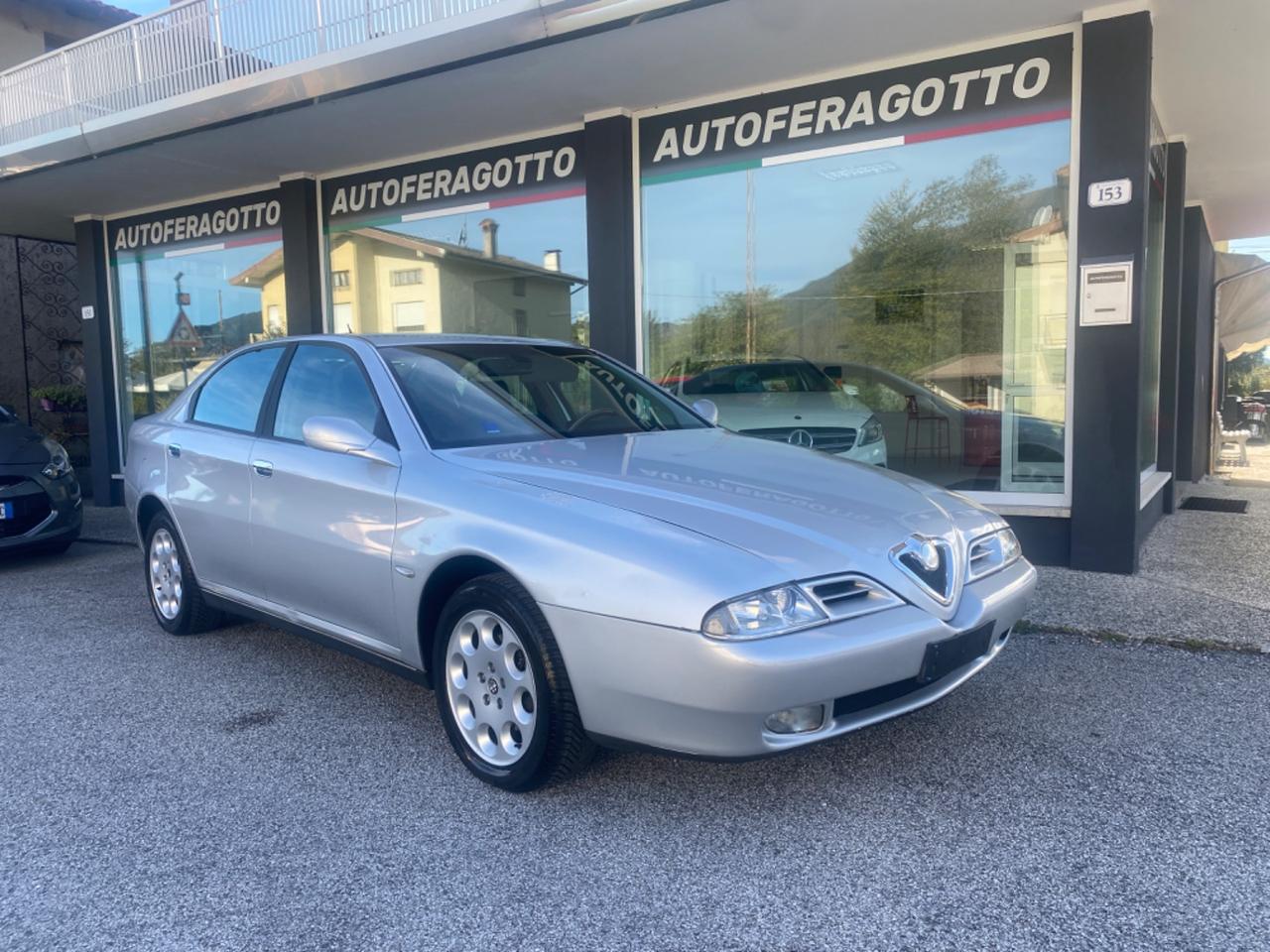 Alfa Romeo 166 2.4 JTD Progression