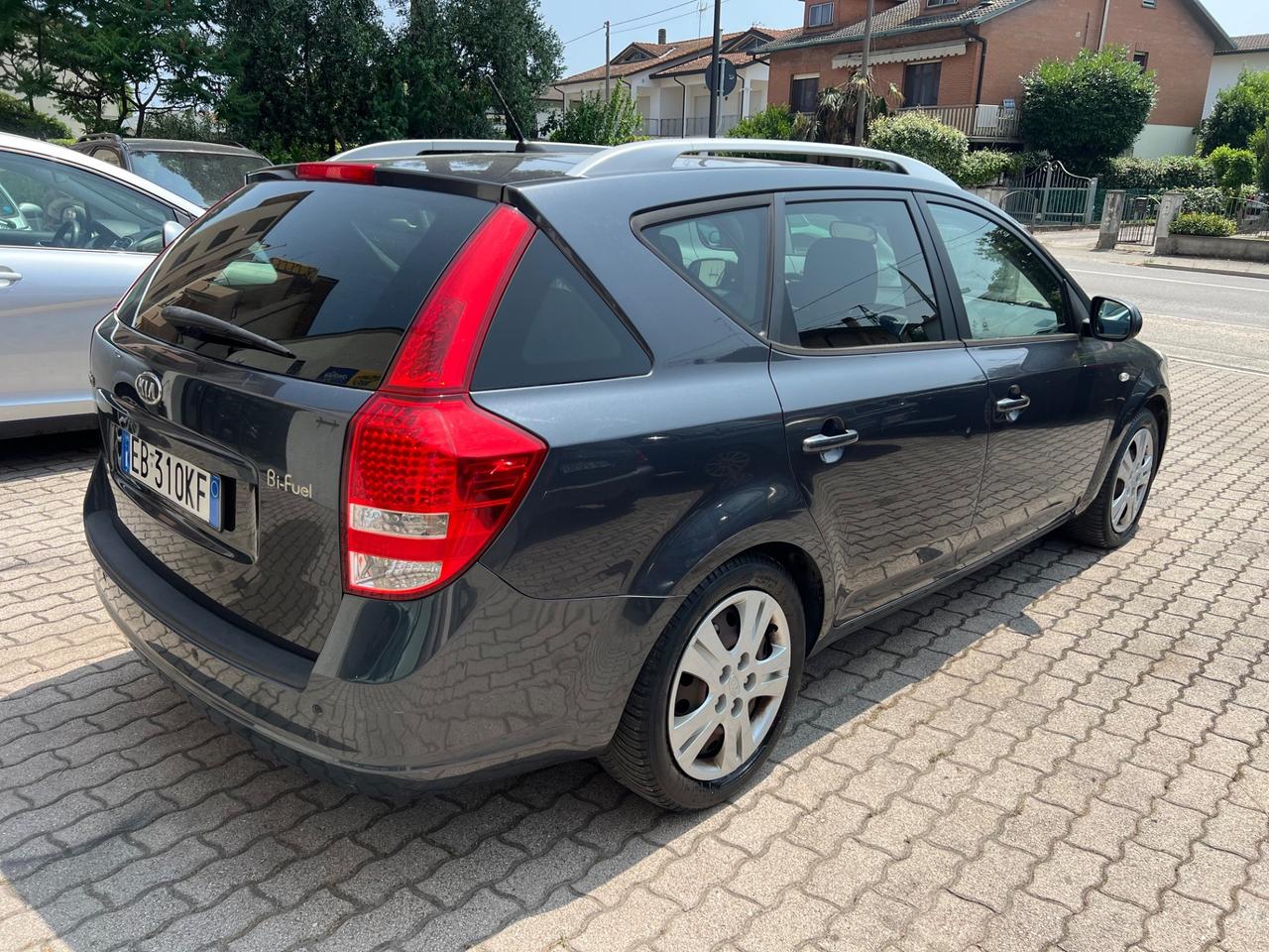 Kia Ceed sw 1.6 Con GPL Casa madre