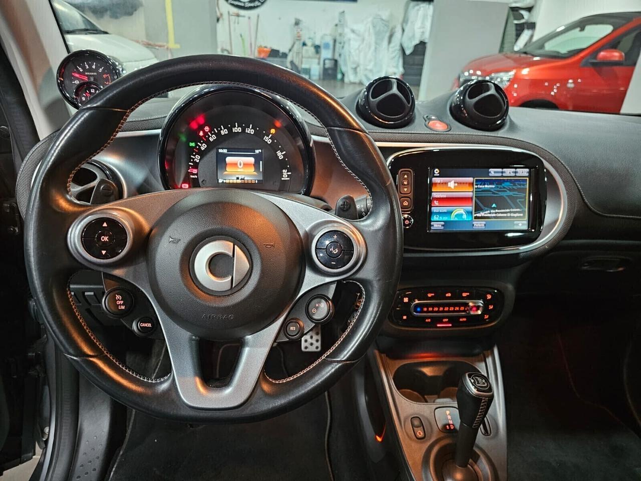 NUOVA SMART FORTWO BRABUS EXCLUSIVE EDITION 0.9 BENZ 109CV TWINAMIC