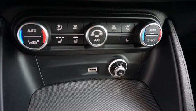 ALFA ROMEO Stelvio 2.2 Turbodiesel 210 CV AT8 Q4 Veloce