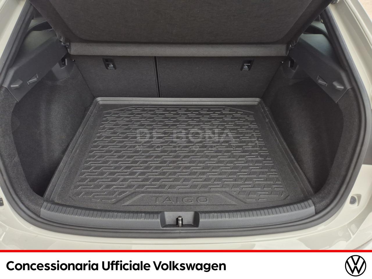 Volkswagen Taigo 1.0 tsi r-line 110cv