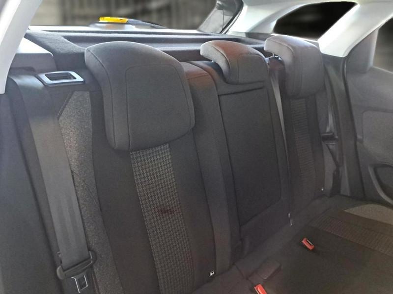 PEUGEOT 3008 BLUEHDI 130 EAT8 SES BUSINESS SUV