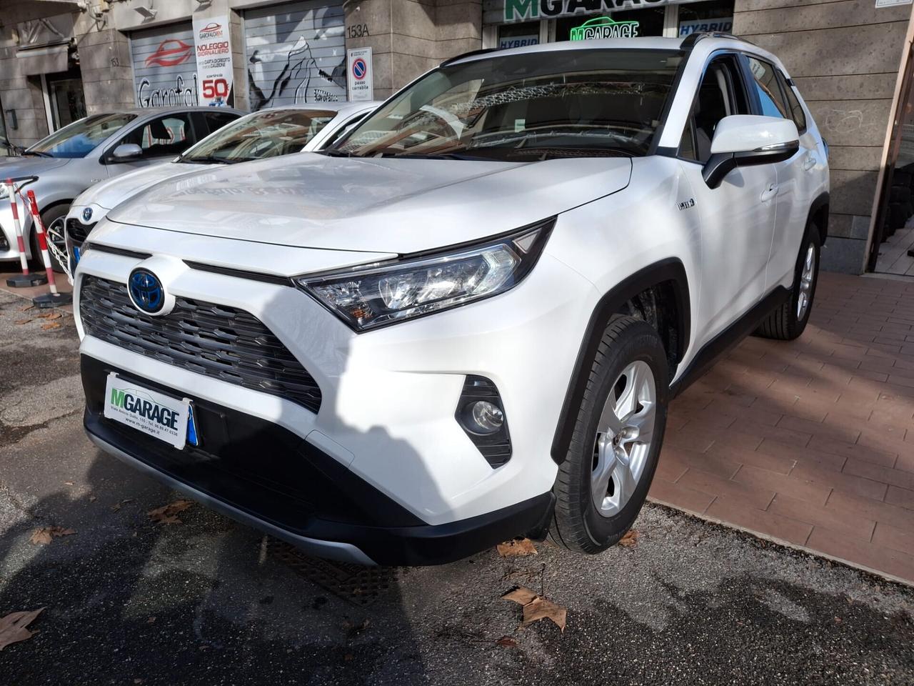 Toyota RAV 4 2.5 HV 2WD-i Business NO OBBL. FINANZ.