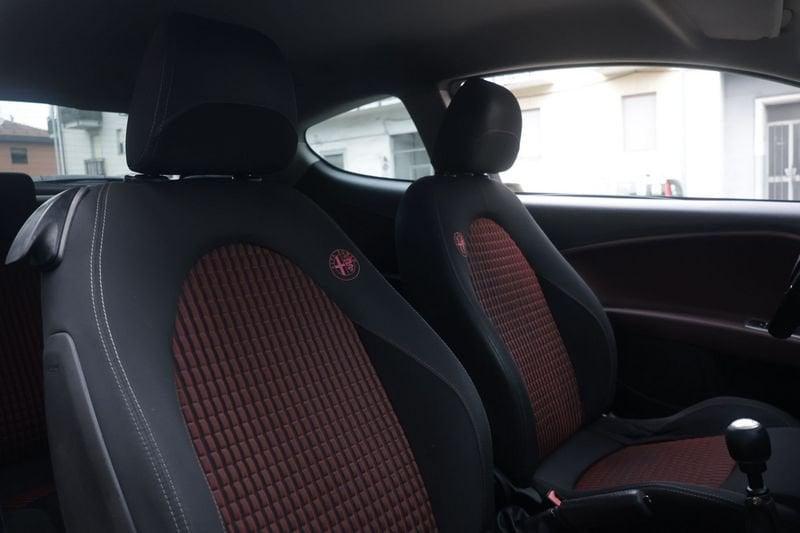 Alfa Romeo MiTo Alfa Romeo MiTo 1.6 JTDm 16V Distinctive 88KW ANNO 2011