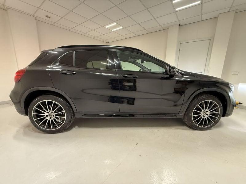 Mercedes-Benz GLA GLA 200 Premium AMG Night Edition