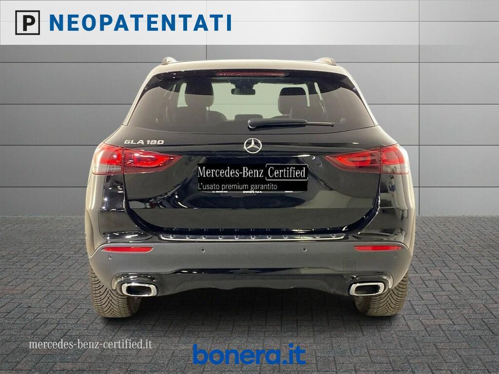 Mercedes GLA 180 180 Sport Plus 7G-DCT