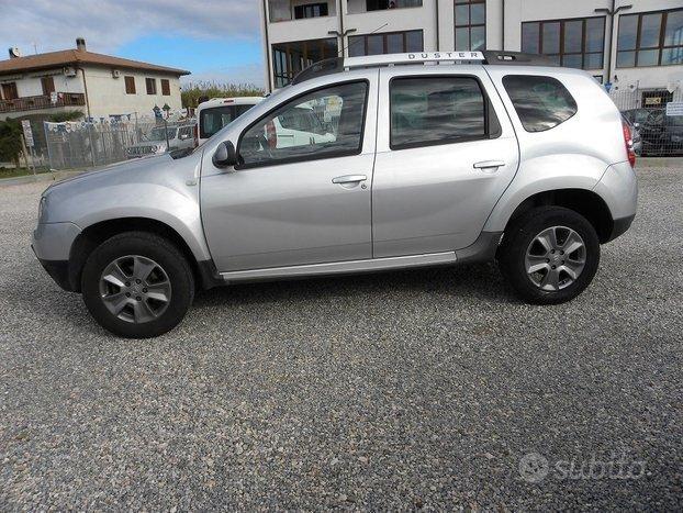Dacia Duster PRESTIGE 1.5 Dci CLIMA CERCHI NAVI CAMERA TEMPOMAT MULTIF.UNICO PROPRIET. TAGLIANDATA