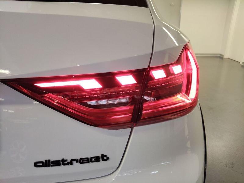 Audi A1 A1 allstreet 30 1.0 tfsi Identity Contrast 110cv s tronic