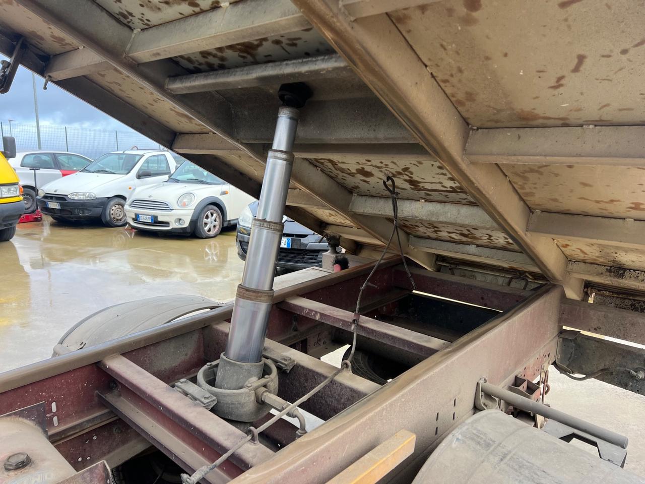 IVECO DAILY 35c9 ribaltabile trilaterale