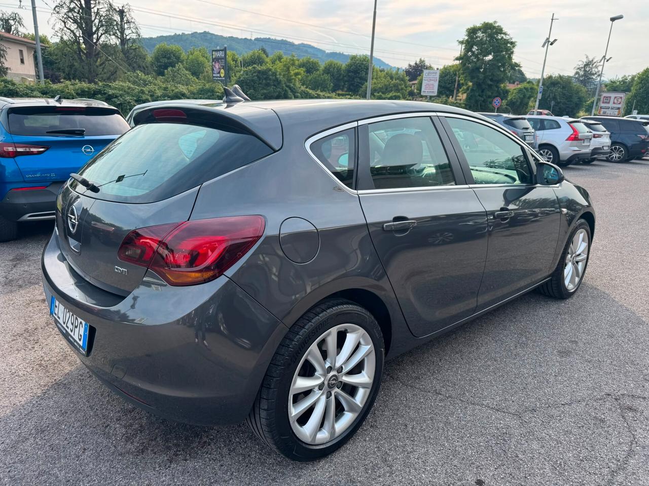 Opel Astra 2.0 CDTI 160 CV 5 porte Cosmo
