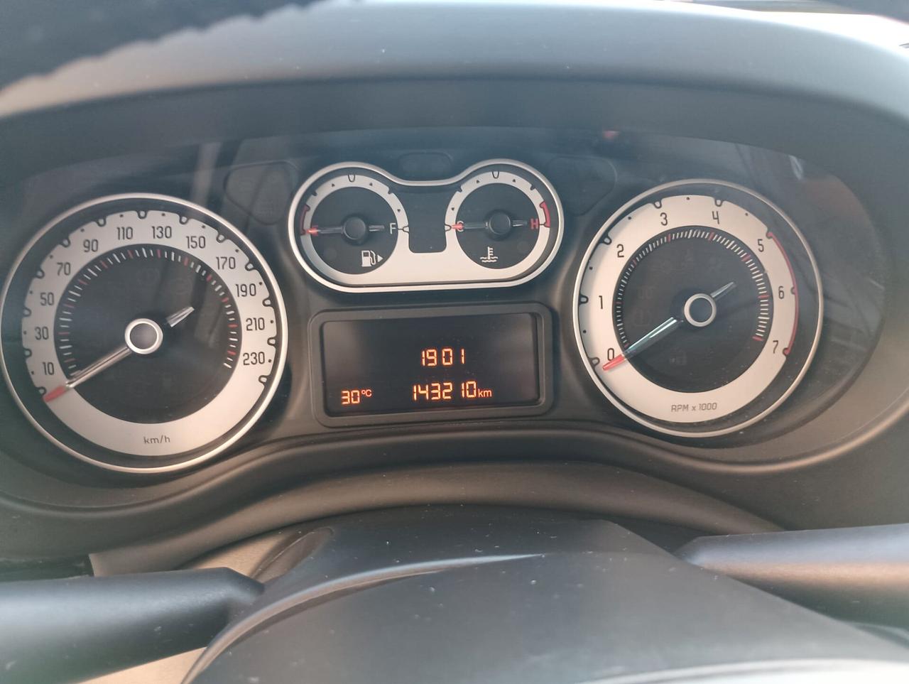Fiat 500L 1.6 Mjt 105 CV Trekking