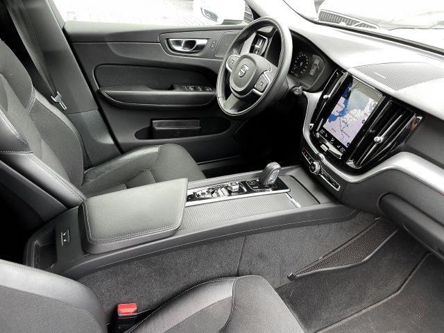 VOLVO XC60 B5 (d) AWD Geartronic Momentum Pro