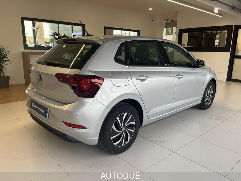 Volkswagen Polo VI 2022 1.0 tsi Life 95cv dsg