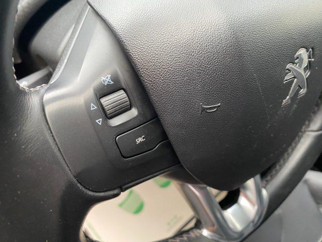 PEUGEOT 2008 PureTech Turbo 110 S&S Allure