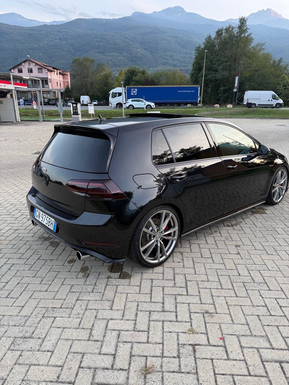 Volkswagen Golf GTI Performance 2.0 245 CV TSI DSG 5p. BMT