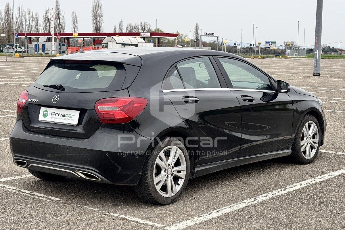 MERCEDES A 200 d Automatic Premium