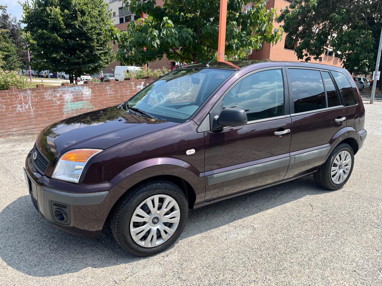 Ford Fusion UAV 1.6 16V 5p.