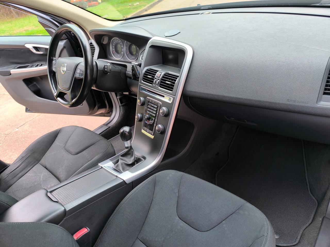 Volvo XC 60 XC60 D5 AWD Summum