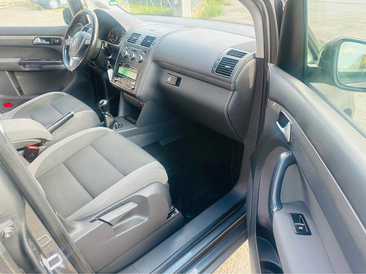 Volkswagen Touran Business 1.6 TDI Comfortline 7 Posti