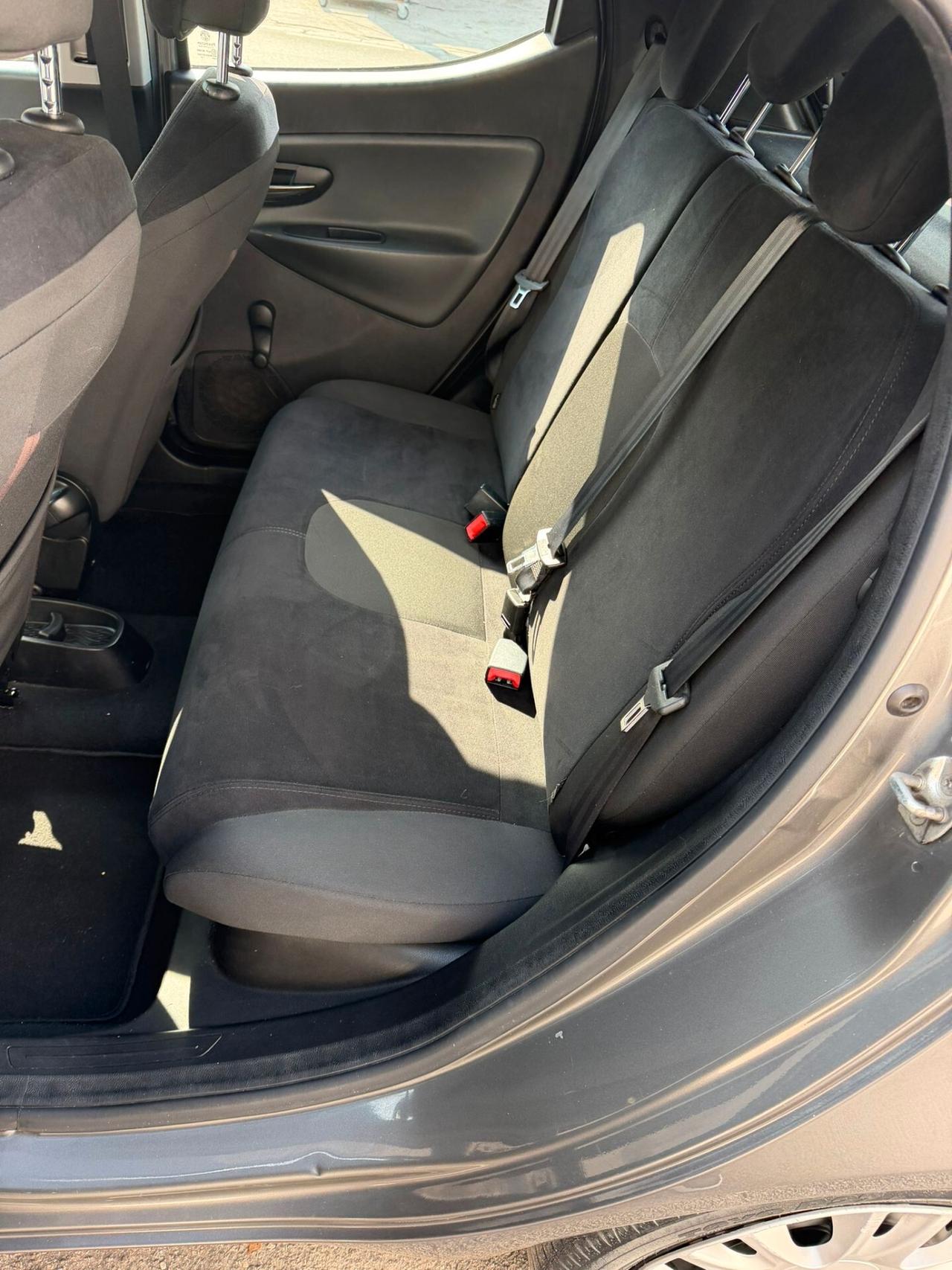 Ypsilon III 2012 1.3 mjt Gold s