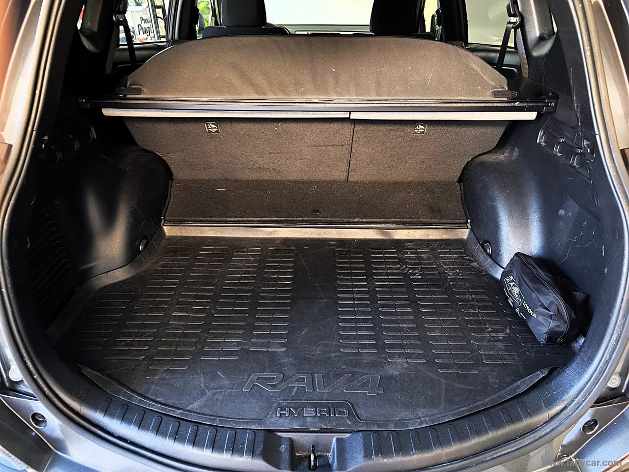 TOYOTA RAV4 2.5 Hybrid 2WD Lounge UNICOPROP*72.000KM