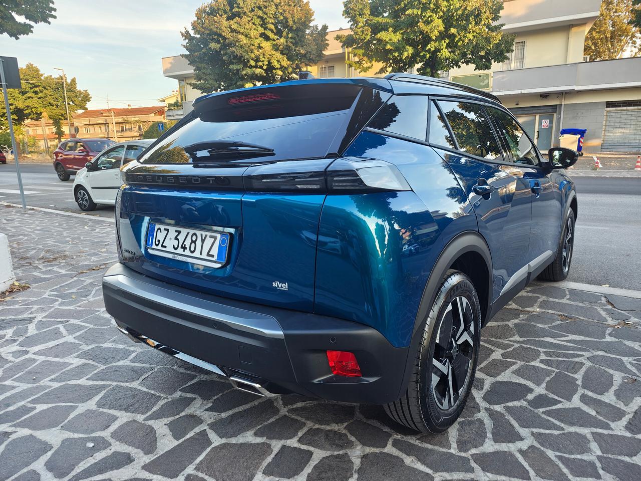 Peugeot 2008 PureTech 130 S&S EAT8 Allure
