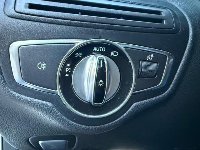 MERCEDES-BENZ C 200 d Auto Premium