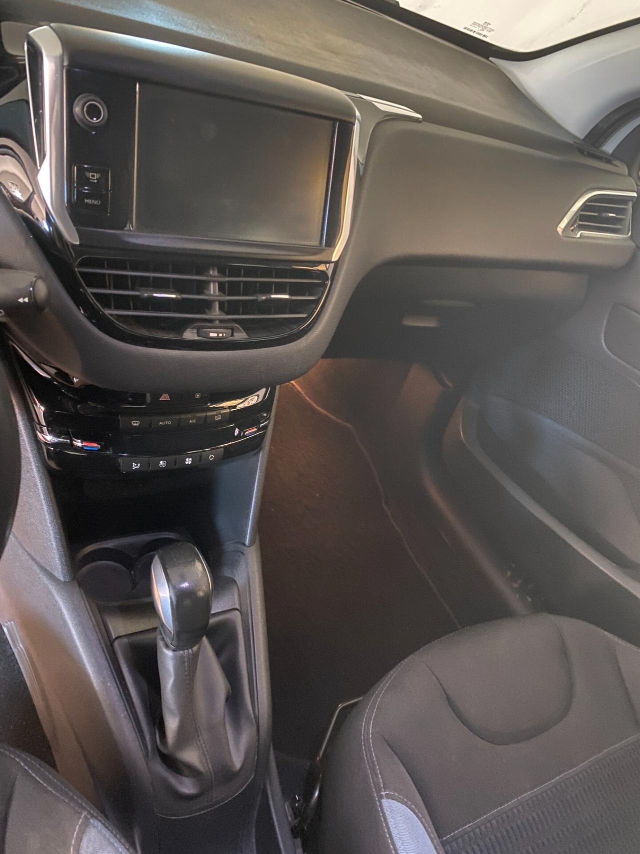 Peugeot 208 1.2 VTi 82 CV 5 porte Allure NEOPATENTATI