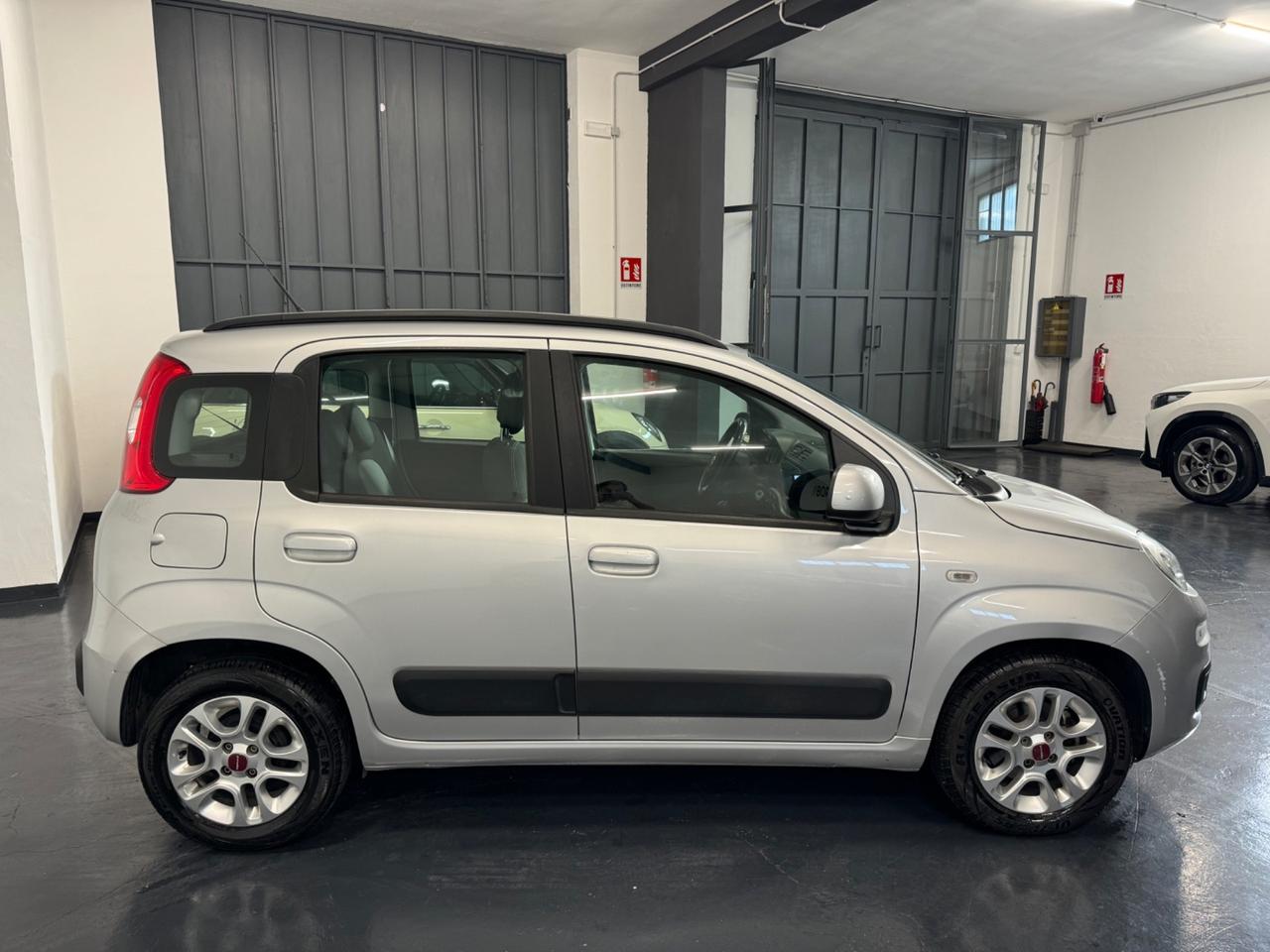 Fiat Panda 1.2 Lounge DISTRIBUZIONE NUOVA!!