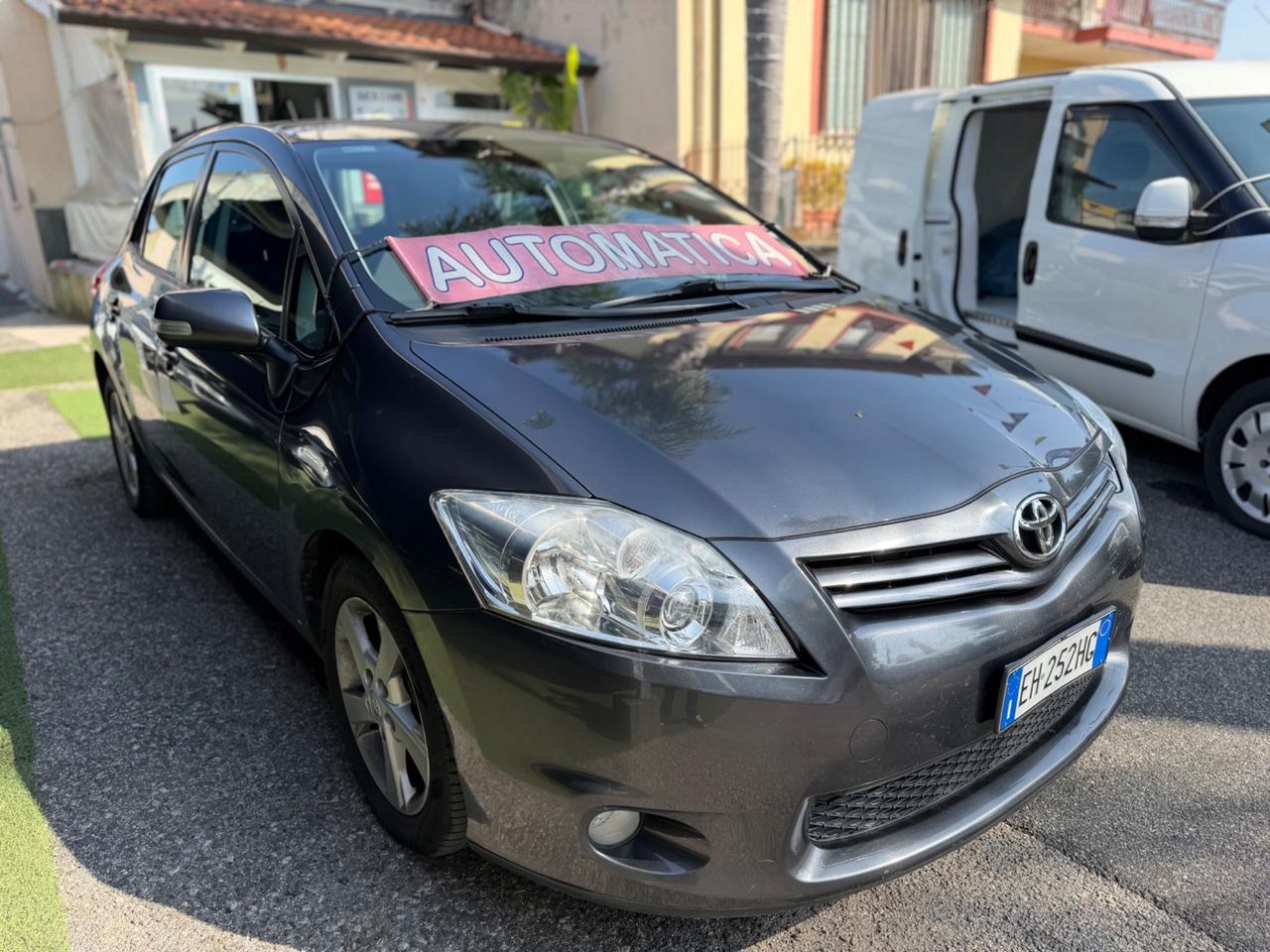 Toyota Auris 1.4 D-4D AUTOMATICA