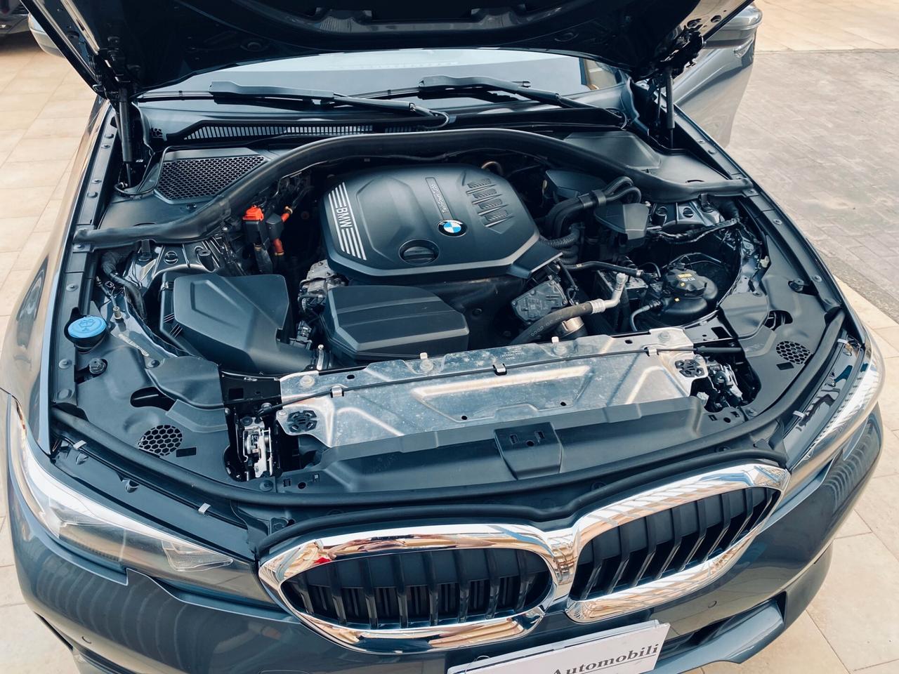 Bmw 320d Touring Business Advantage - CAMBIO AUTOMATICO