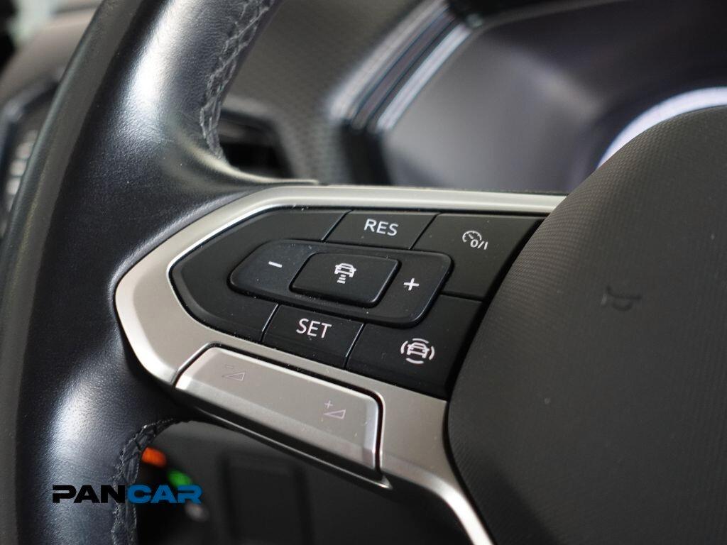 Volkswagen T-Cross 1.5 TSI DSG R-LINE