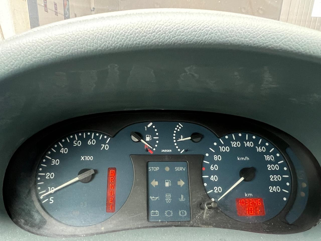 Renault Kangoo 1.4 cat Proactive cambio automatico