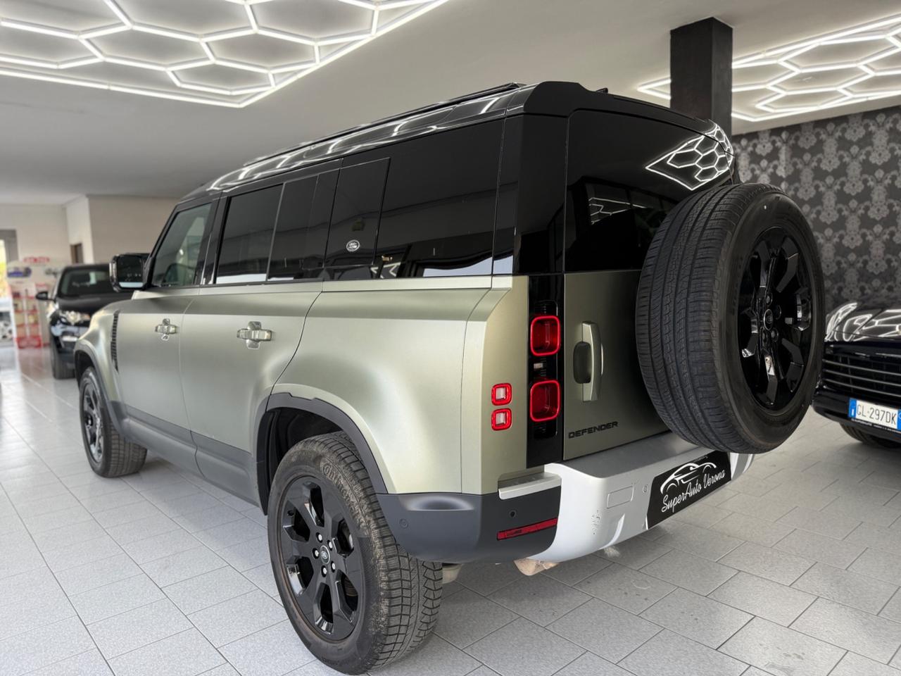 Land Rover Defender 110 3.0D I6 250 CV AWD Auto X-Dynamic HSE