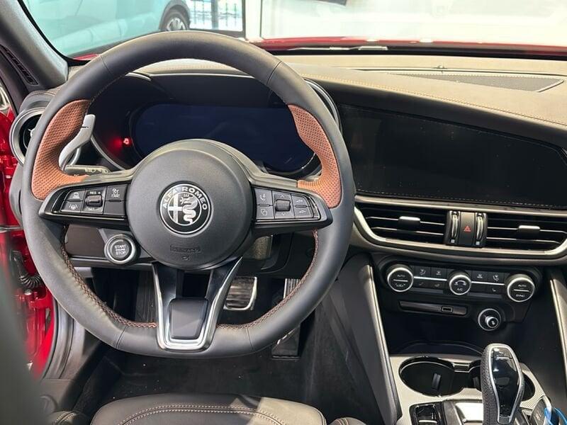 Alfa Romeo Giulia Giulia 2.0 Turbo 280CV AT8 AWD Q4 Intensa
