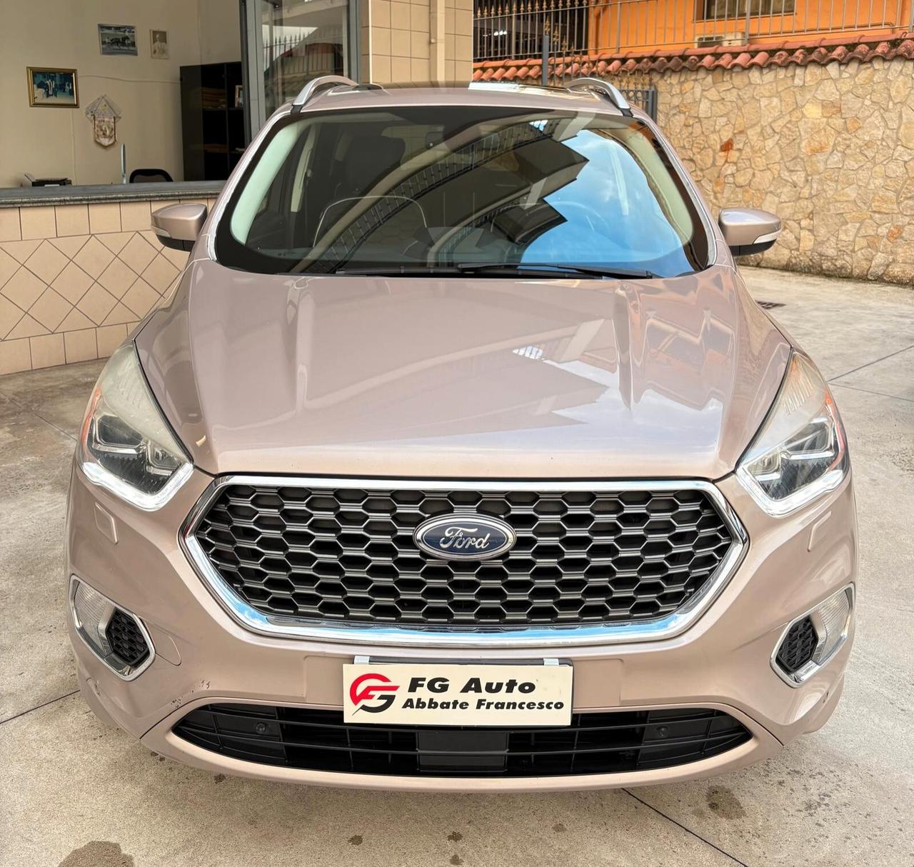 Ford Kuga 2.0 TDCI 180 CV S&S 4WD Powershift Vignale 2017
